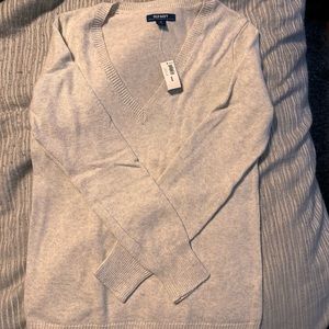 Light weight sweater